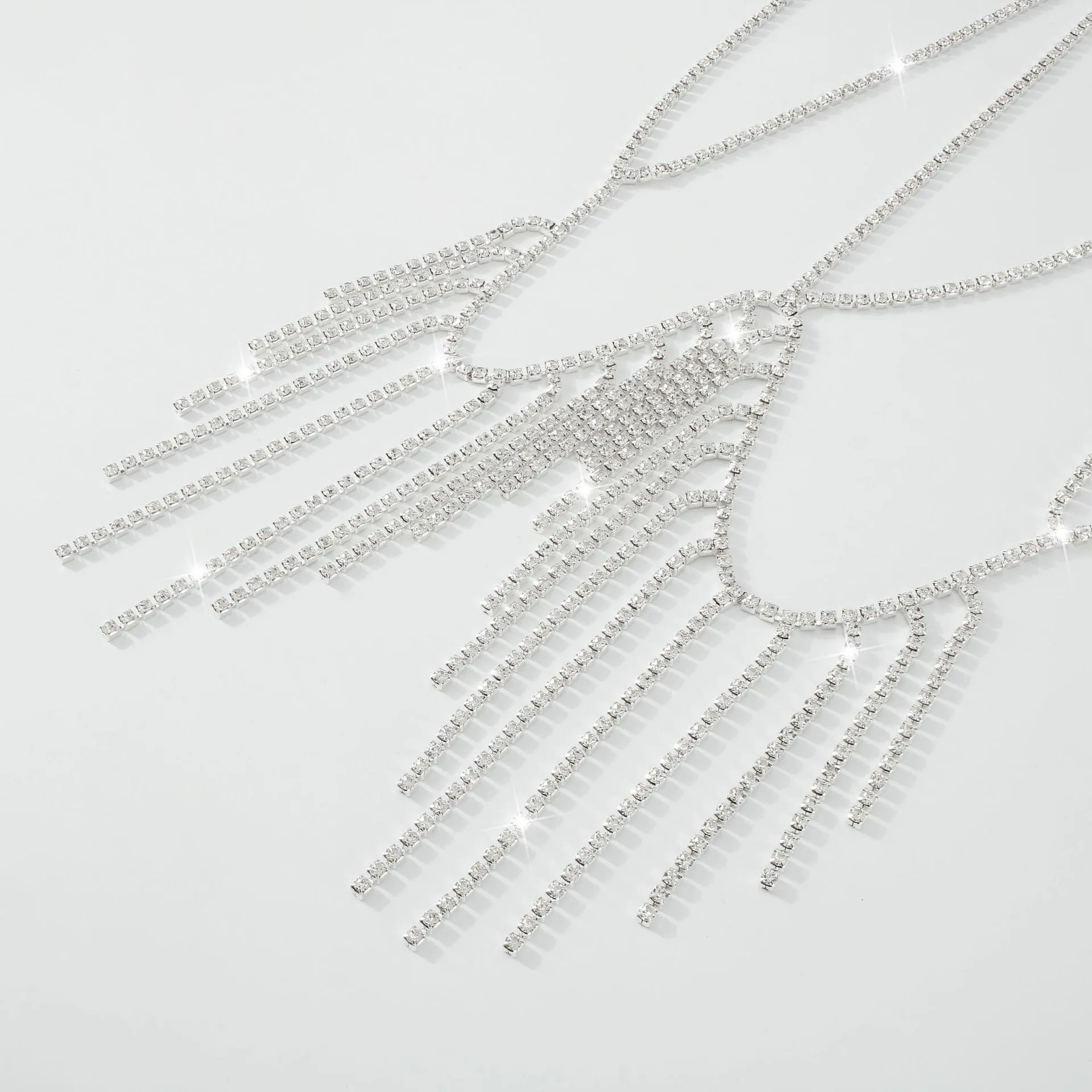 Fashion Metal Tassel Diamond Temperament Breast Chain